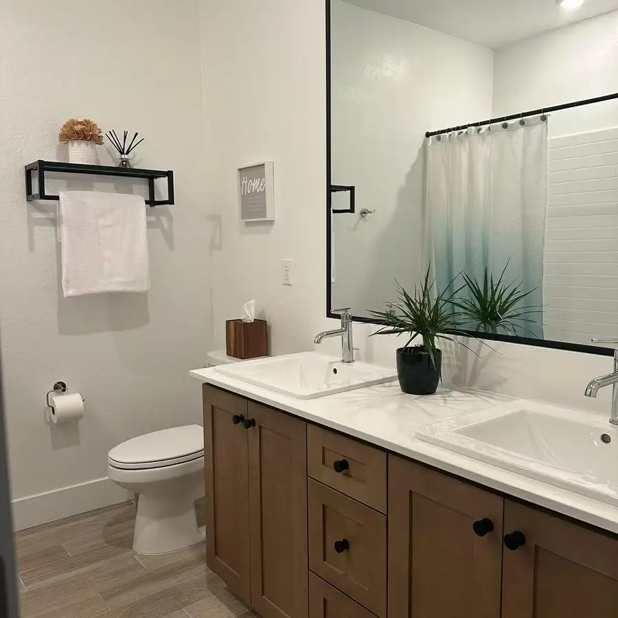 2732 E Teaberry Drive, Fresno, CA 93730 - #3