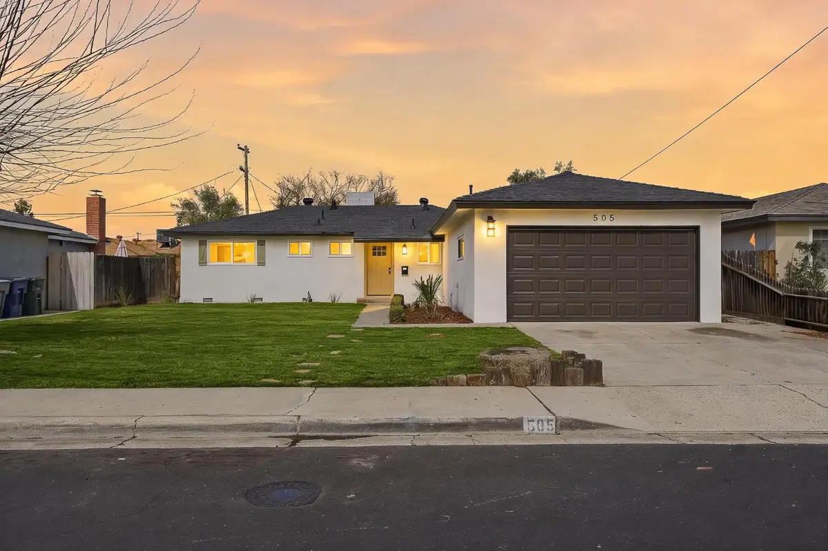 505 W Pico Avenue, Clovis, CA 93612 - #1