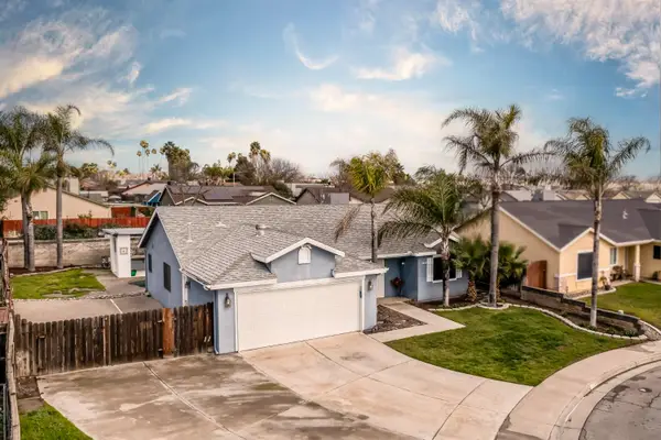 1326 Elm Court, Hanford, CA 93230