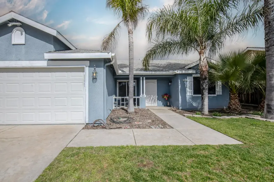 1326 Elm Court, Hanford, CA 93230 - #2