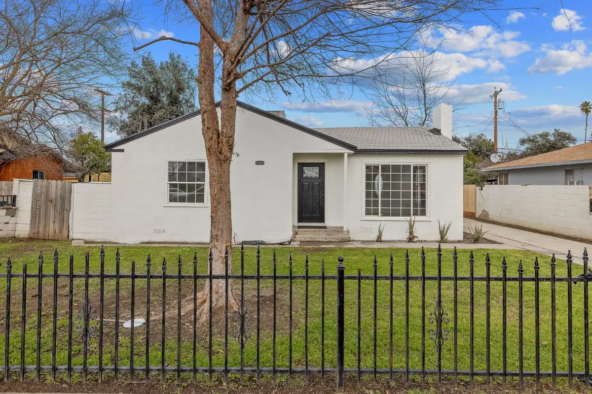 5009 E Clay Avenue, Fresno, CA 93727 - #1