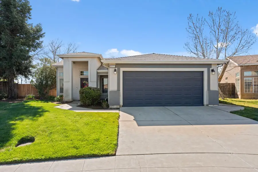 6615 N Babigian Avenue, Fresno, CA 93722 - #2