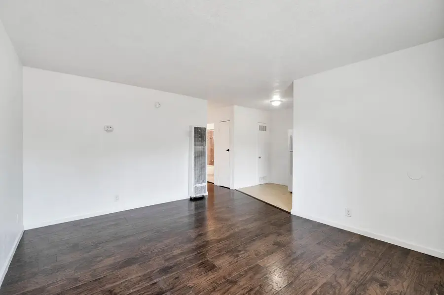 1409 E Cambridge #C & D, Fresno, CA 93704 - #2