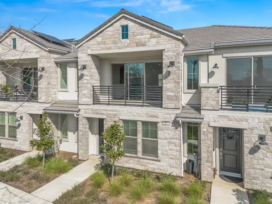 602 W Mahogany Lane, Clovis, CA 93611 - #3