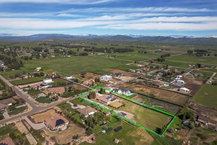 13209 E Falcon Meadow Lane, Clovis, CA 93619 - #2