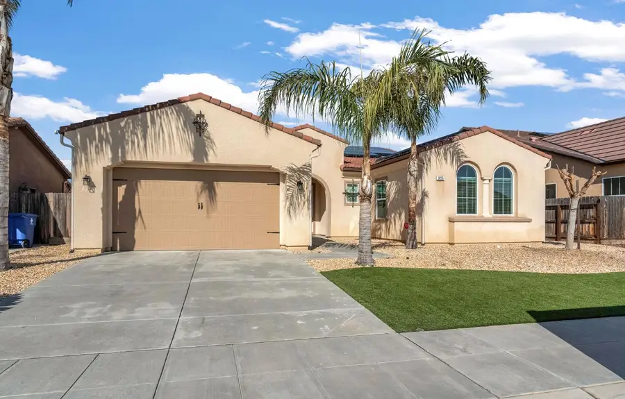 3255 Roberts Avenue, Clovis, CA 93619 - #3