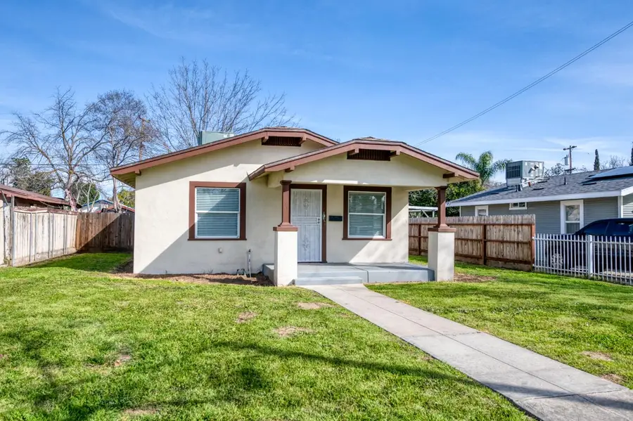 978 N Arthur Avenue, Fresno, CA 93728 - #3