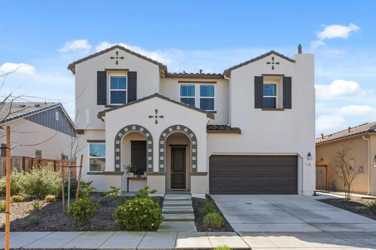 588 Overstone Avenue, Madera, CA 93636 - #1