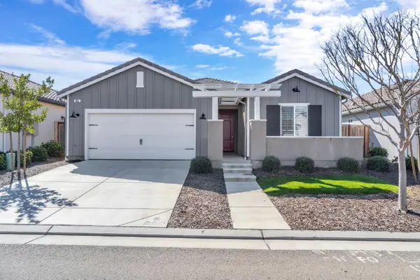 642 Stone Crest Avenue, Madera, CA 93636