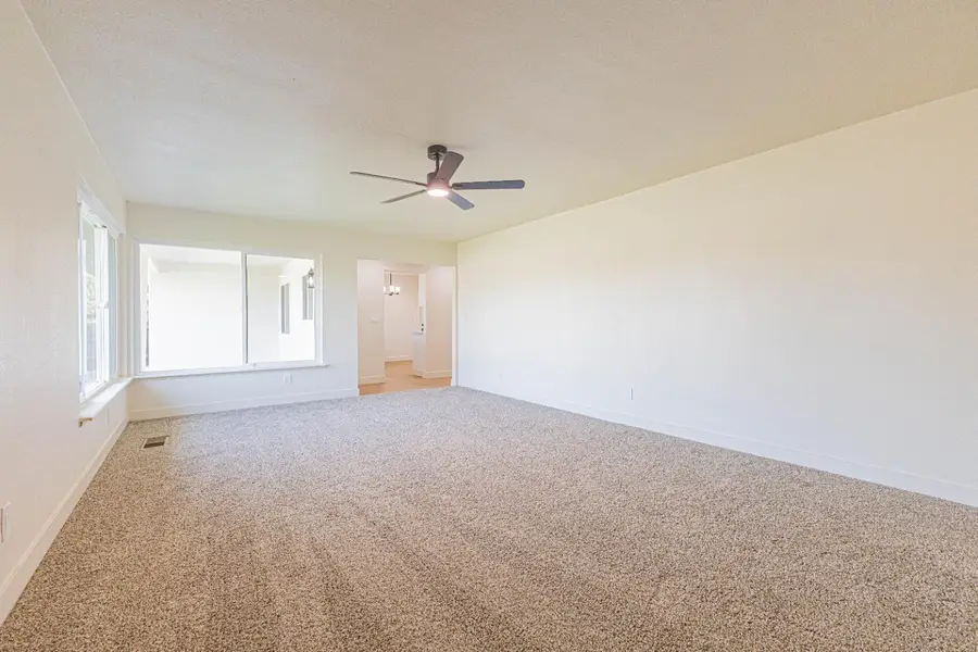 174 N Park Drive, Madera, CA 93637 - #3