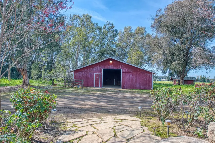 7881 N Thompson Avenue, Clovis, CA 93619 - #3