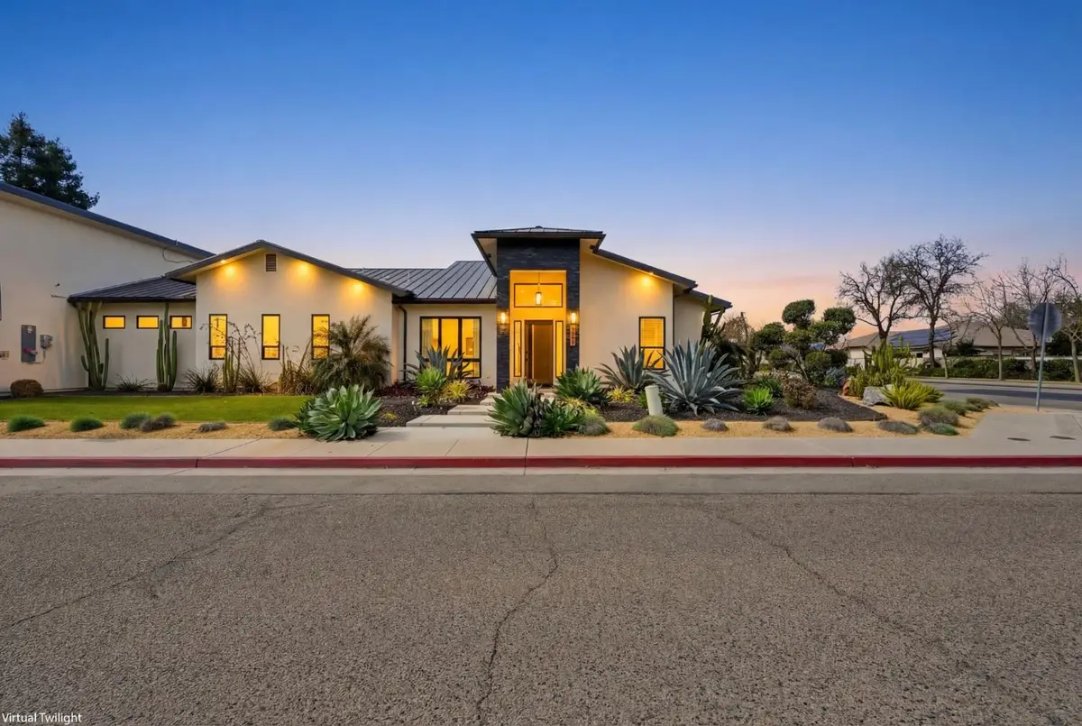 2191 N Linwood Street, Visalia, CA 93291 - #1