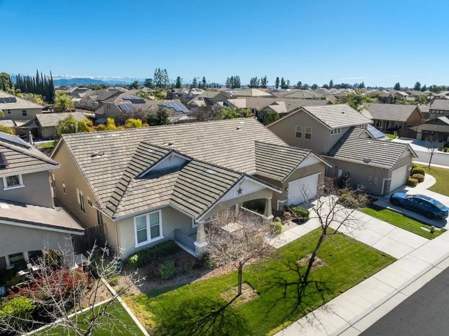 2885 Blackwood Avenue, Clovis, CA 93619 - #3