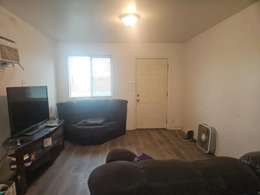 136 W El Dorado, Fresno, CA 93706 - #3