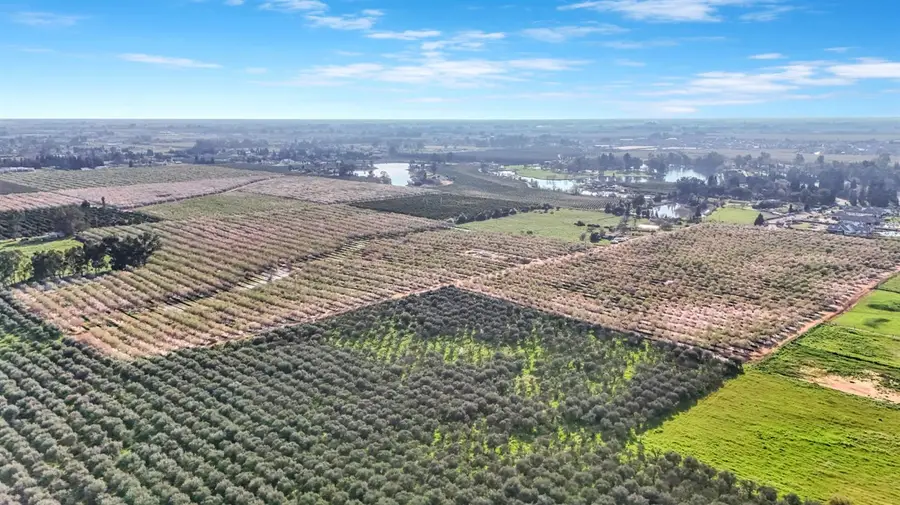 12009 E Shaw Avenue, Clovis, CA 93619 - #3