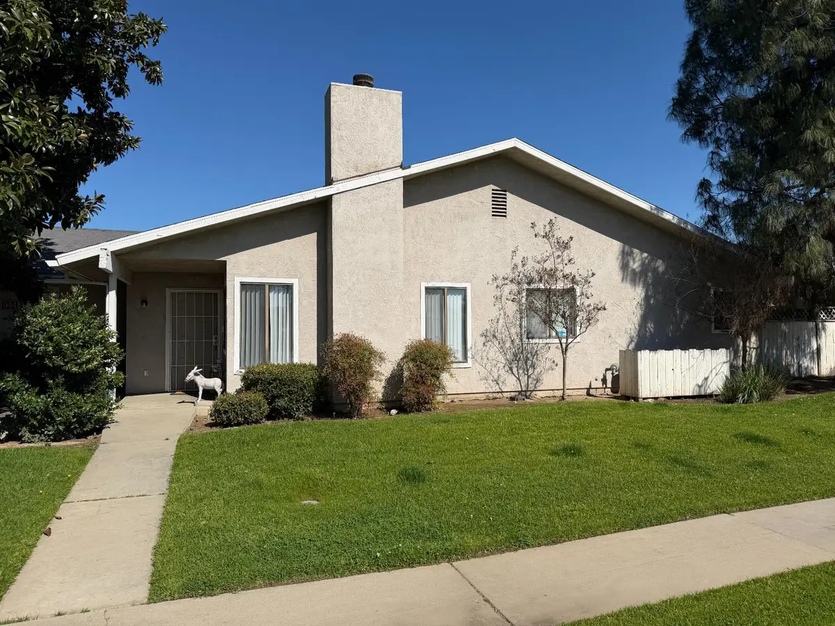 950 W Mckinley Avenue, Fresno, CA 93728 - #1