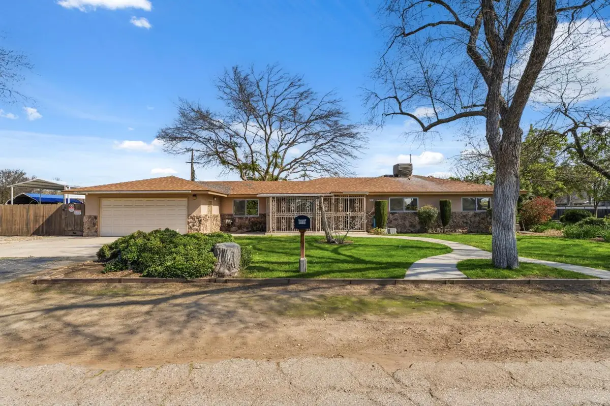 606 N Winery Avenue, Fresno, CA 93727 - #1