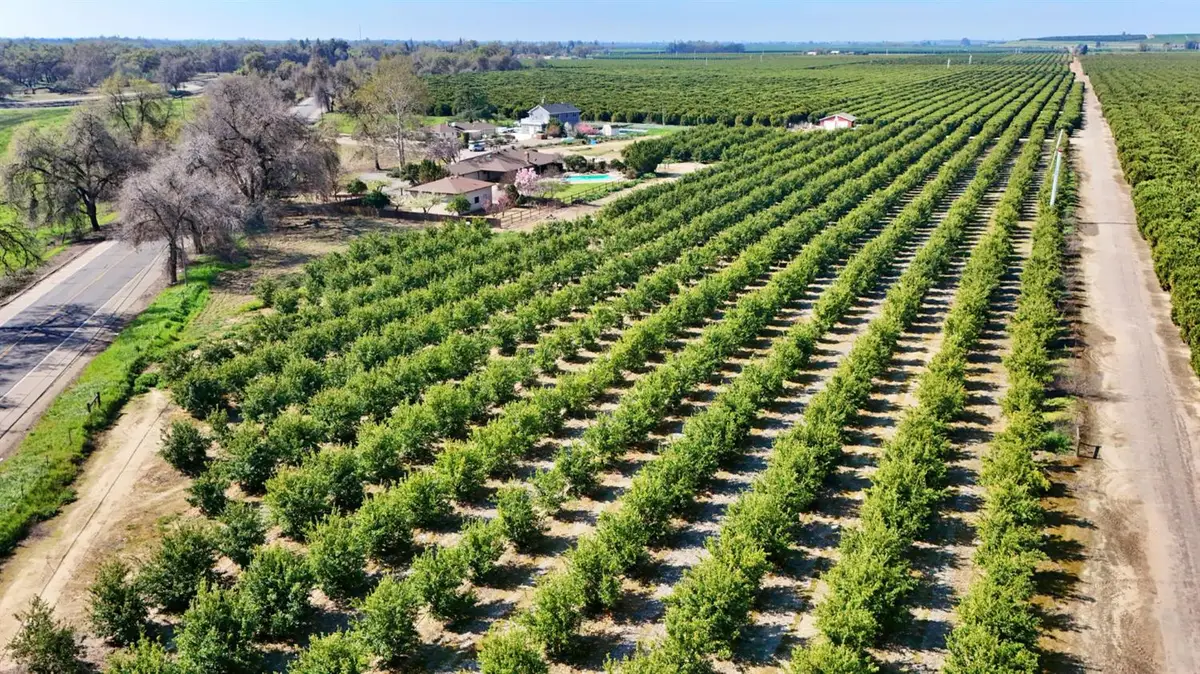 19188 E Trimmer Springs Road, Sanger, CA 93657 - #1