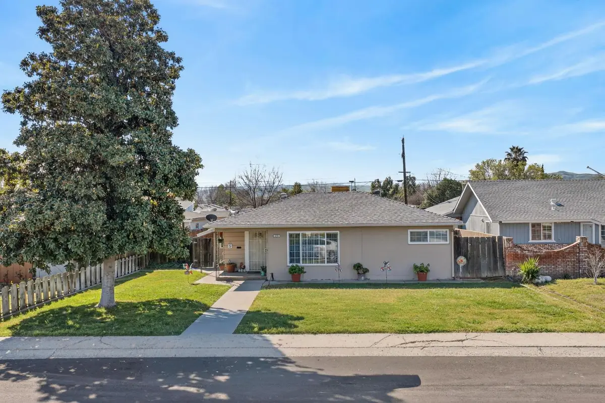 425 University Avenue, Coalinga, CA 93210 - #1