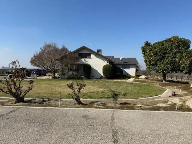 7595 S Peach Avenue, Fowler, CA 93625 - #2