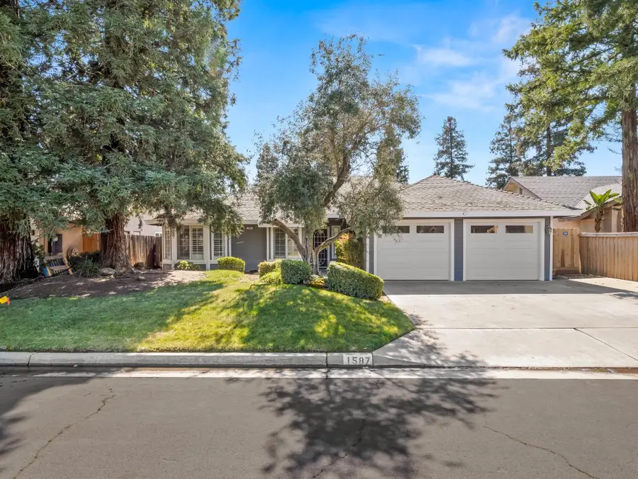 1587 E Trenton Avenue, Fresno, CA 93720 - #2