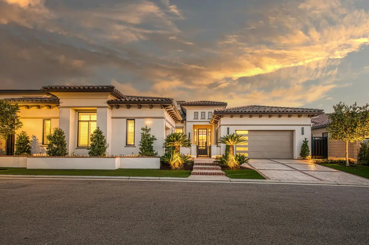 2329 E Putter Way, Fresno, CA 93730 - #1