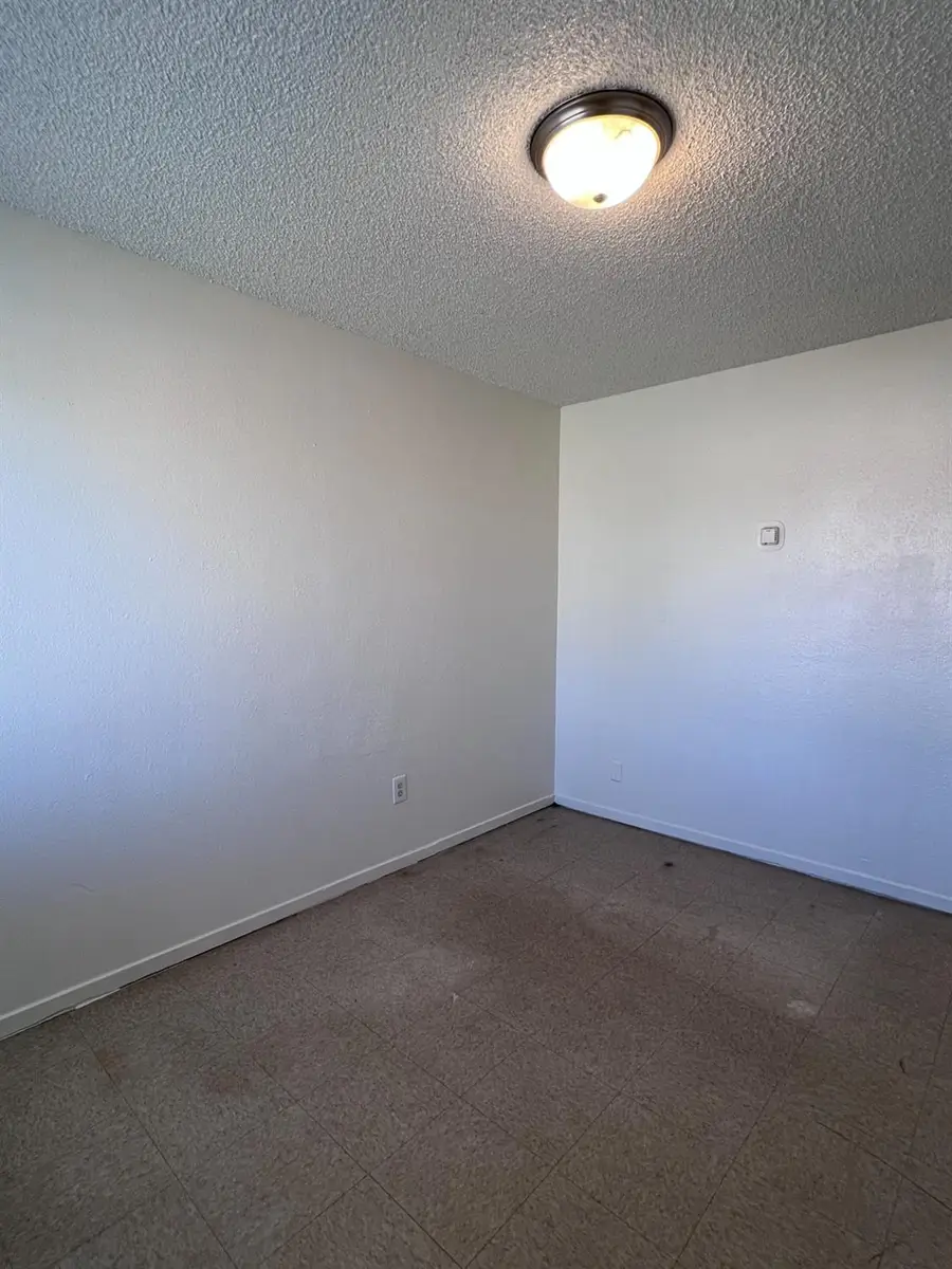 4690 E Huntington Avenue #4696, Fresno, CA 93702 - #3
