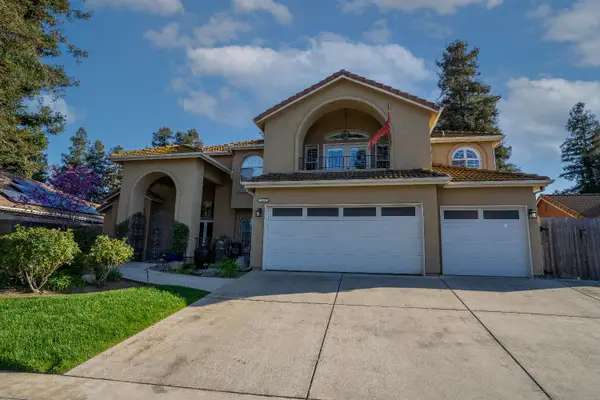 684 W Chennault Avenue, Clovis, CA 93611