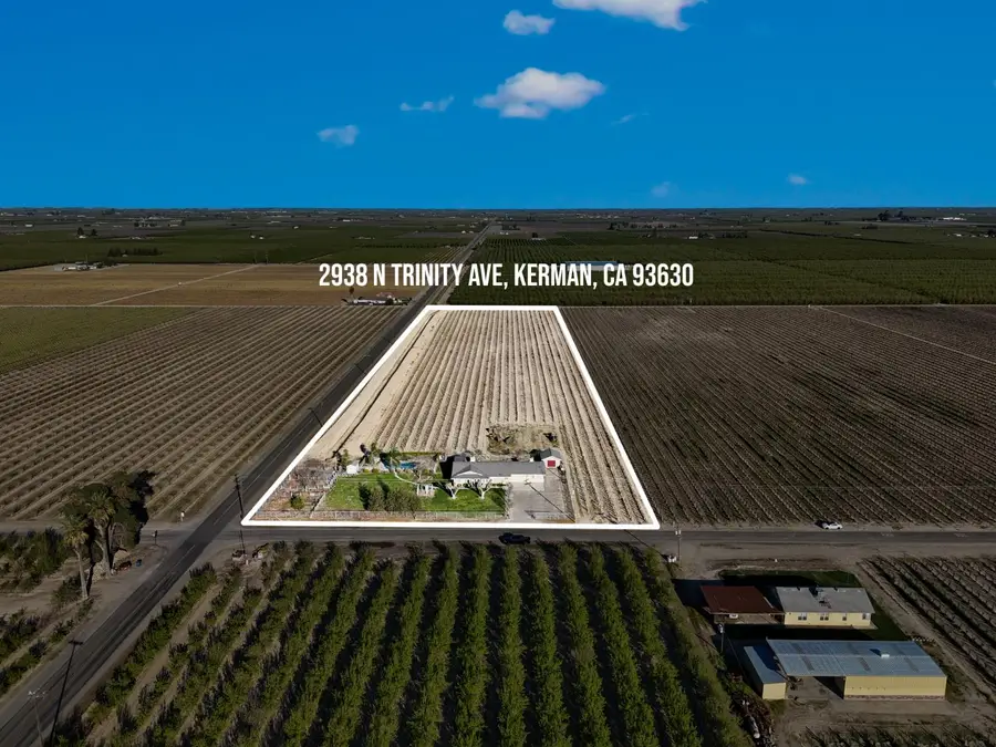 2938 N Trinity Avenue, Kerman, CA 93630 - #3