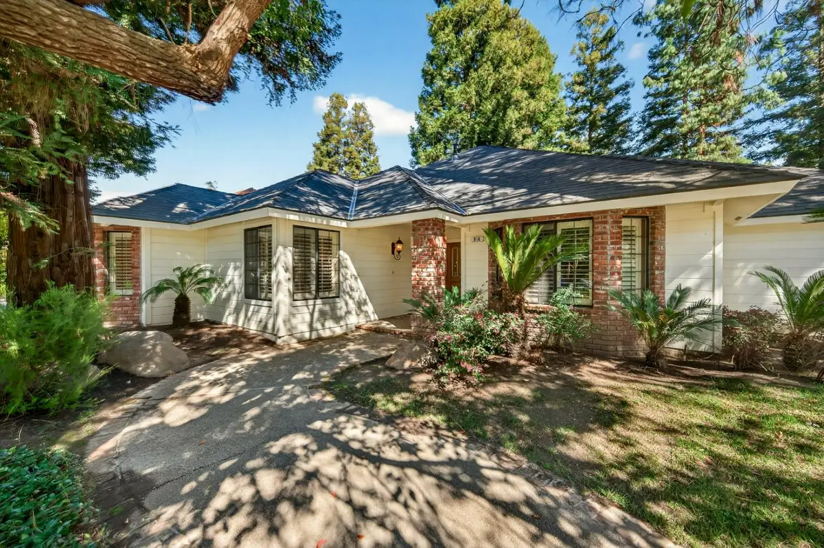 816 E Country View Circle, Fresno, CA 93730 - #1