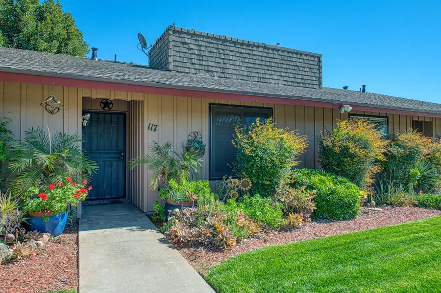 5090 N College Avenue #117, Fresno, CA 93704 - #2