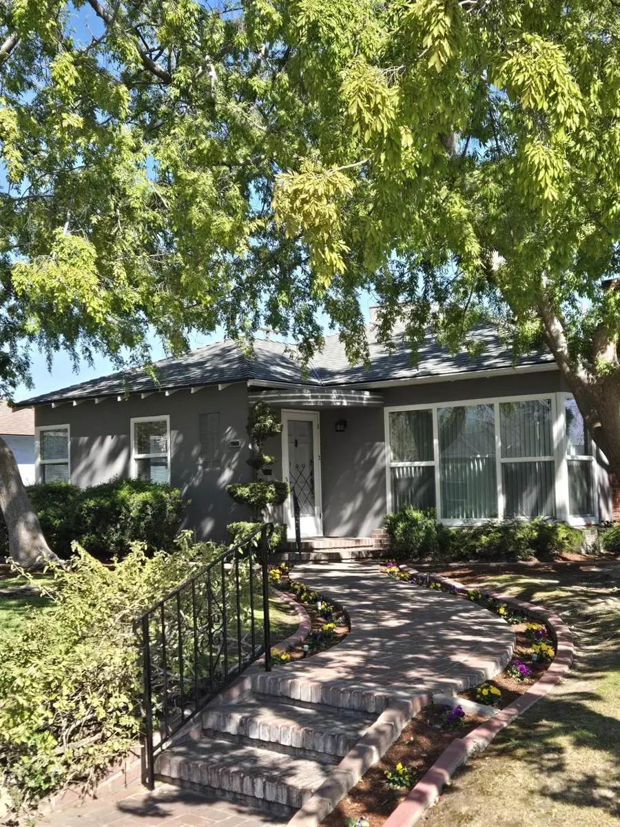 1406 N Thorne Avenue, Fresno, CA 93728 - #2