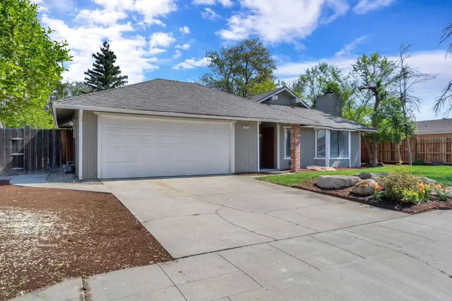 3099 Ezie Avenue, Clovis, CA 93611 - #3