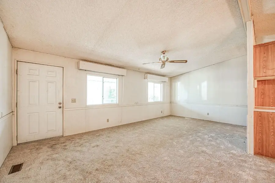 1551 6th Avenue Drive #157, Kingsburg, CA 93631 - #3