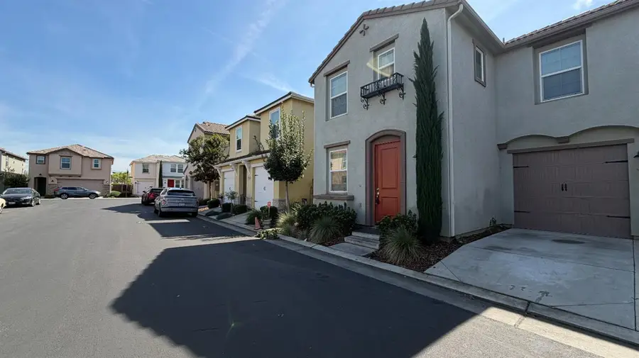 3774 Amity Lane, Clovis, CA 93619 - #2