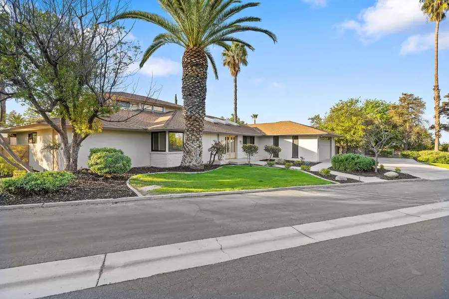 2937 Summit Circle, Bakersfield, CA 93306 - #3