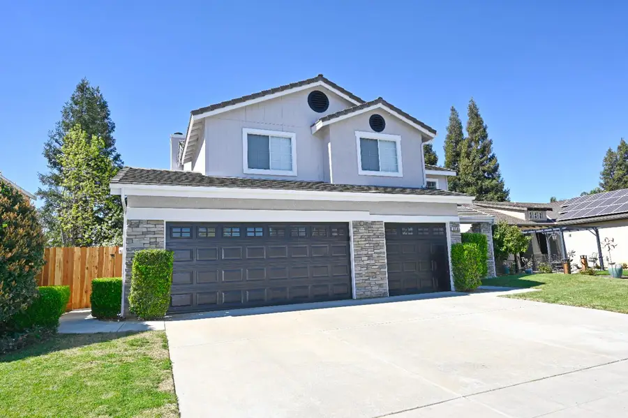 878 N Ash Avenue, Clovis, CA 93611 - #3