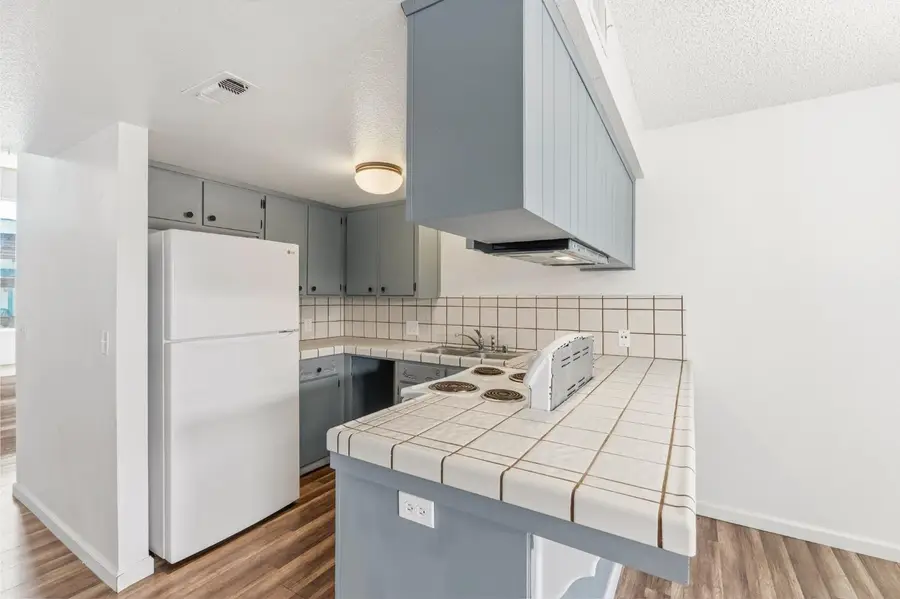 50 N 19th Avenue #A-F, Lemoore, CA 93245 - #3