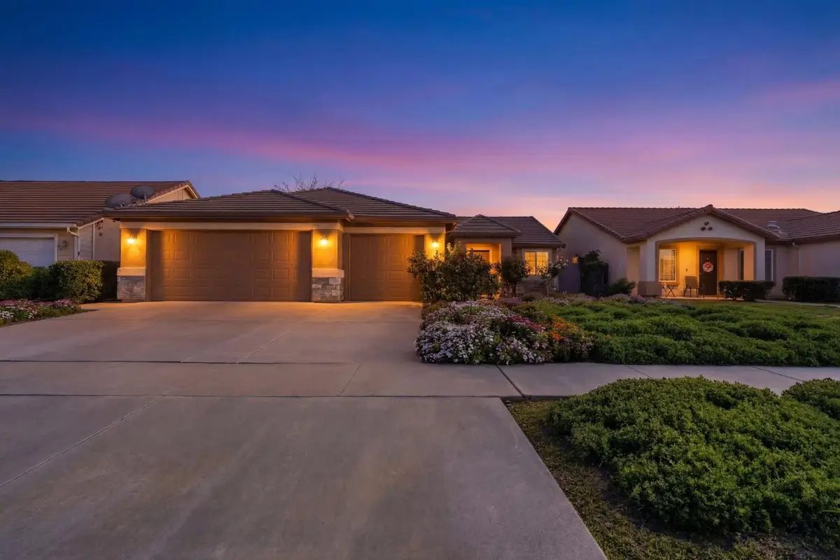 1403 Castoro Way, Hanford, CA 93230 - #1