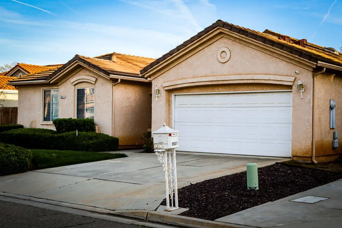 2027 E Eclipse Avenue, Fresno, CA 93720 - #1