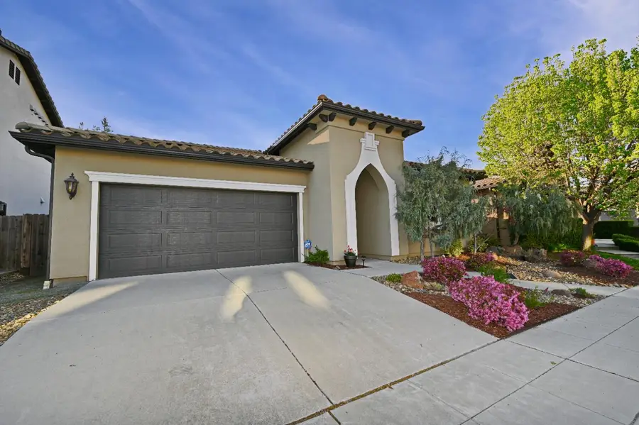 11333 N Cherry Sage Avenue, Fresno, CA 93730 - #2