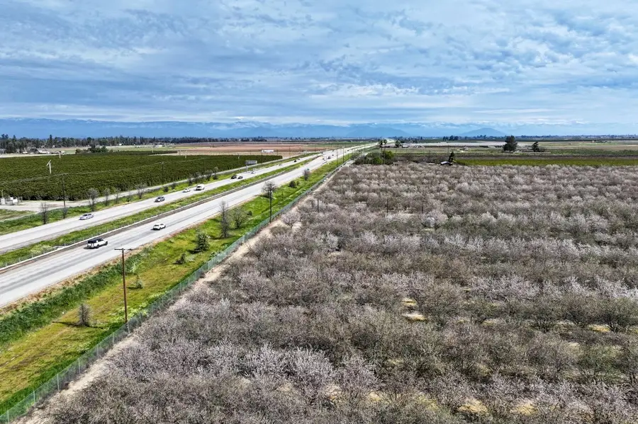 7581 E Kings Canyon Road, Fresno, CA 93737 - #3