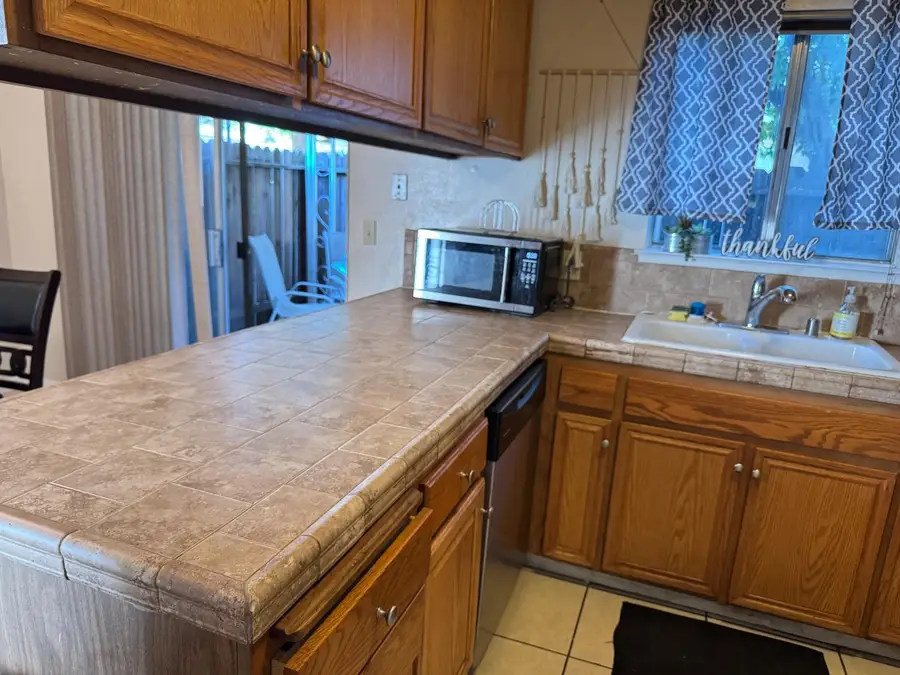 4727 N Cedar Avenue #107, Fresno, CA 93726 - #3