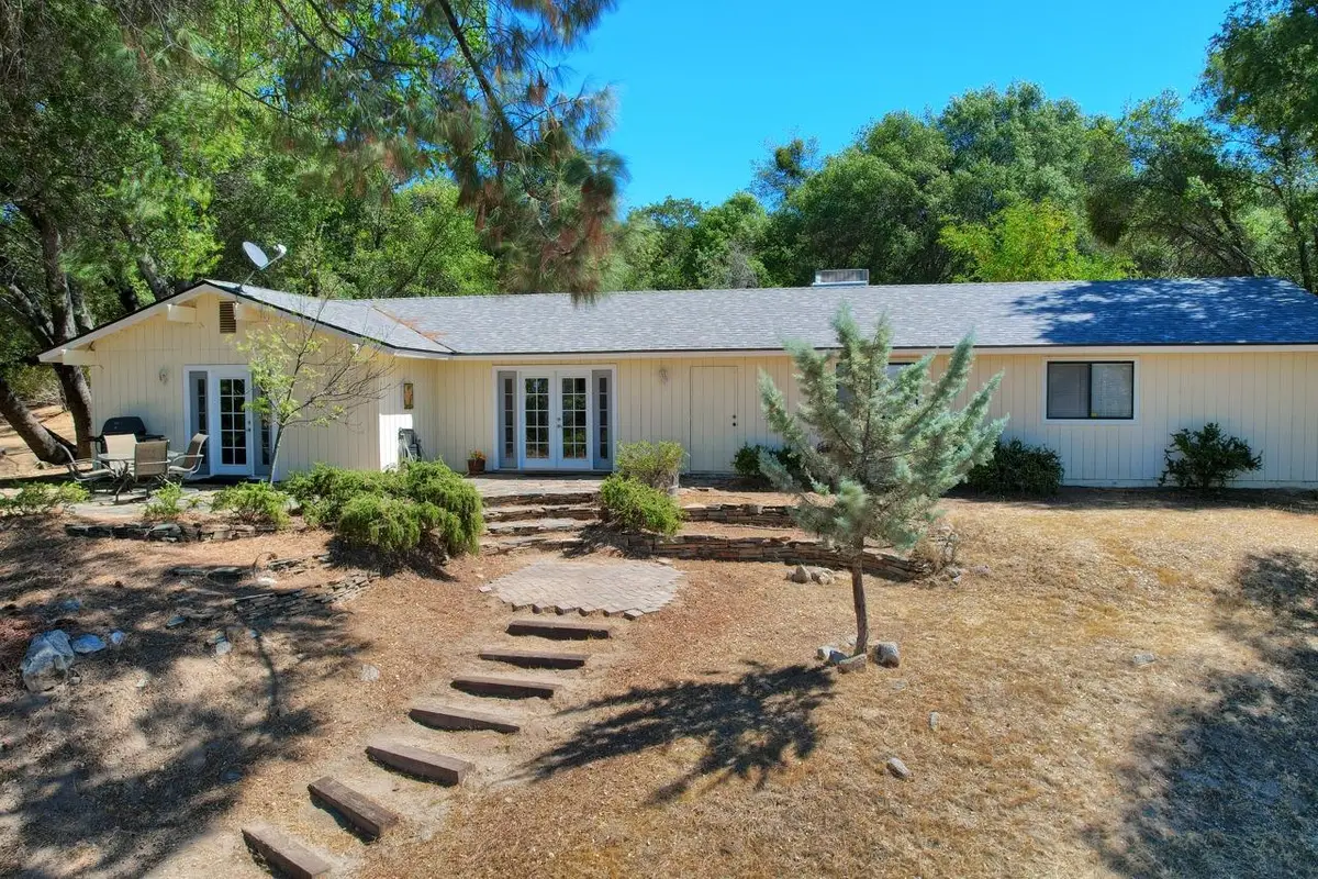 39406 John West Road, Oakhurst, CA 93644 - #1