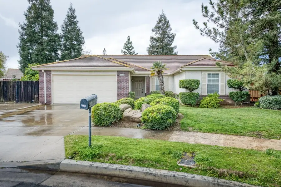 6103 N Prospect Avenue, Fresno, CA 93711 - #2