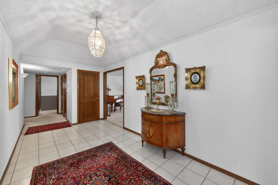 2067 W Minarets Avenue, Fresno, CA 93711 - #3