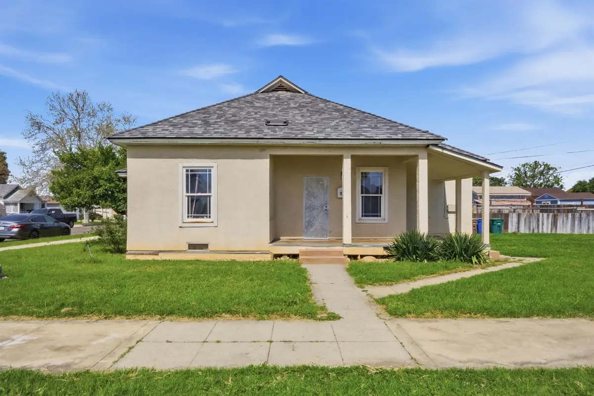 1920 9th Street, Sanger, CA 93657 - #1