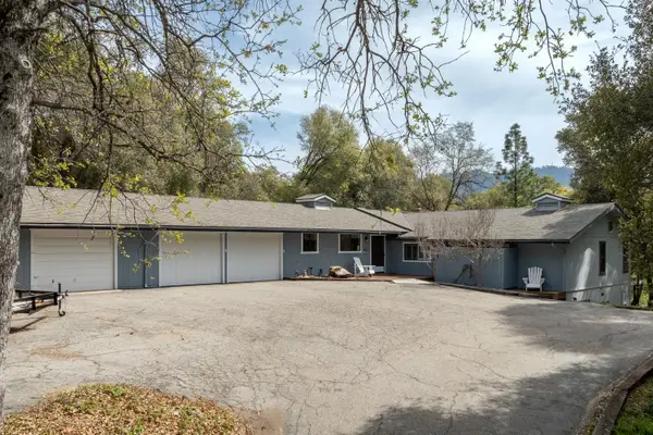 51739 Quail Run Drive, Oakhurst, CA 93644
