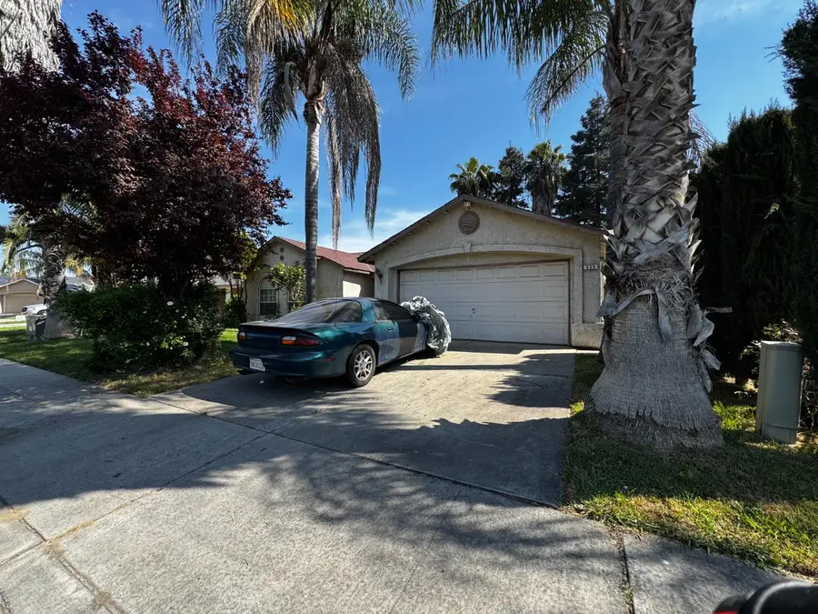 435 Blueridge Drive, Madera, CA 93637 - #2