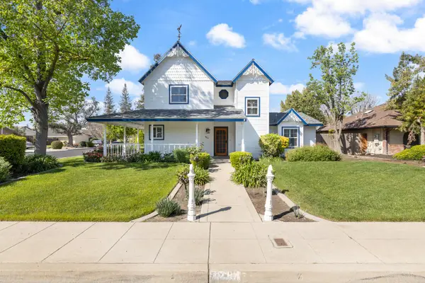 3074 Burgan Avenue, Clovis, CA 93611